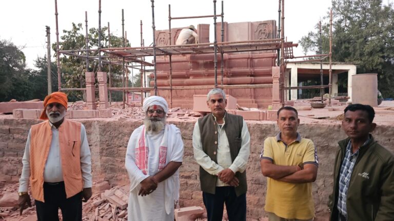 प्राचीन शैली में मां सिद्धिदात्री मंदिर का भव्य निर्माण — राजस्थान के लाल पत्थरों से बनेगा 5 करोड़ की लागत वाला मंदिर