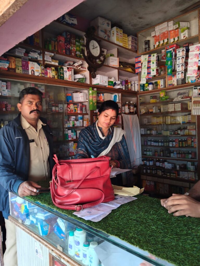 जिले में मेडिकल स्टोर्स पर सख्ती, नशीली दवाओं के अवैध विक्रय पर 4 स्टोर्स को नोटिस