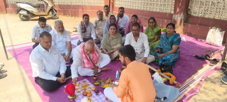 नगर निगम बिलासपुर के तिफरा वार्ड क्रमांक-7 में होगा 8.00 लाख रु के नाली निर्माण कार्य, विधायक धरमलाल कौशिक ने किया भूमिपूजन